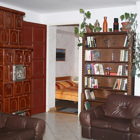 Alfa Vendeghaz Apartment *